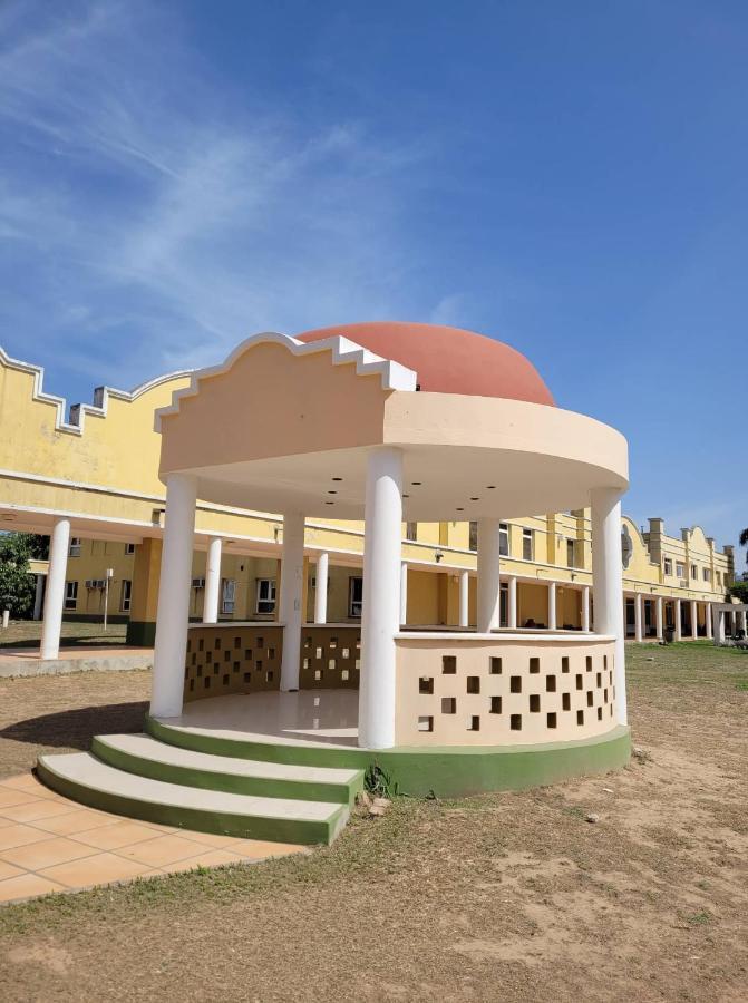 Hotel Portico Norte Tartagal Екстериор снимка