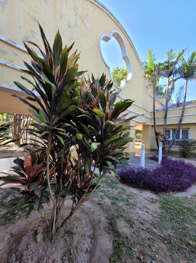 Hotel Portico Norte Tartagal Екстериор снимка