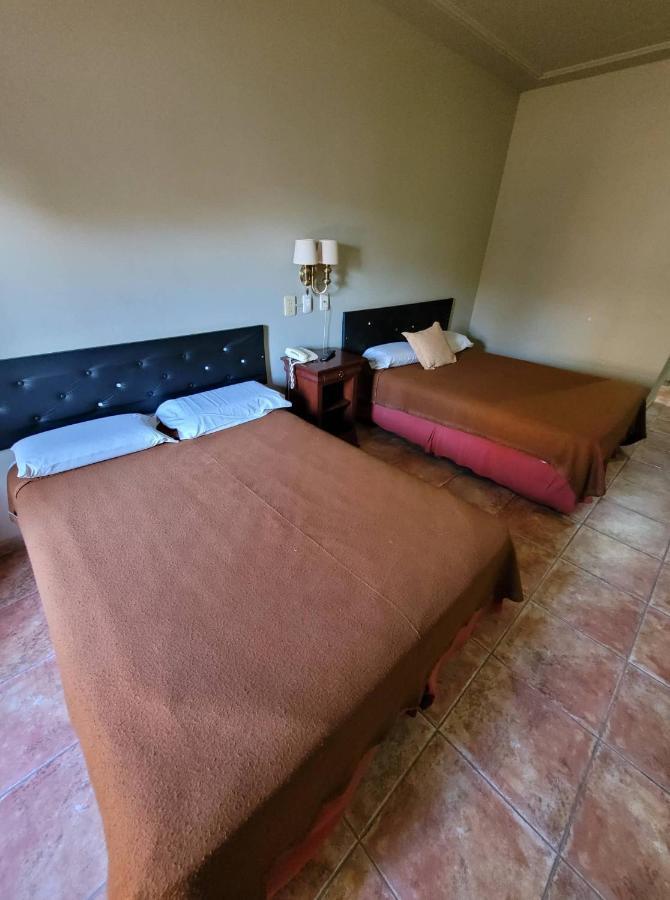 Hotel Portico Norte Tartagal Екстериор снимка